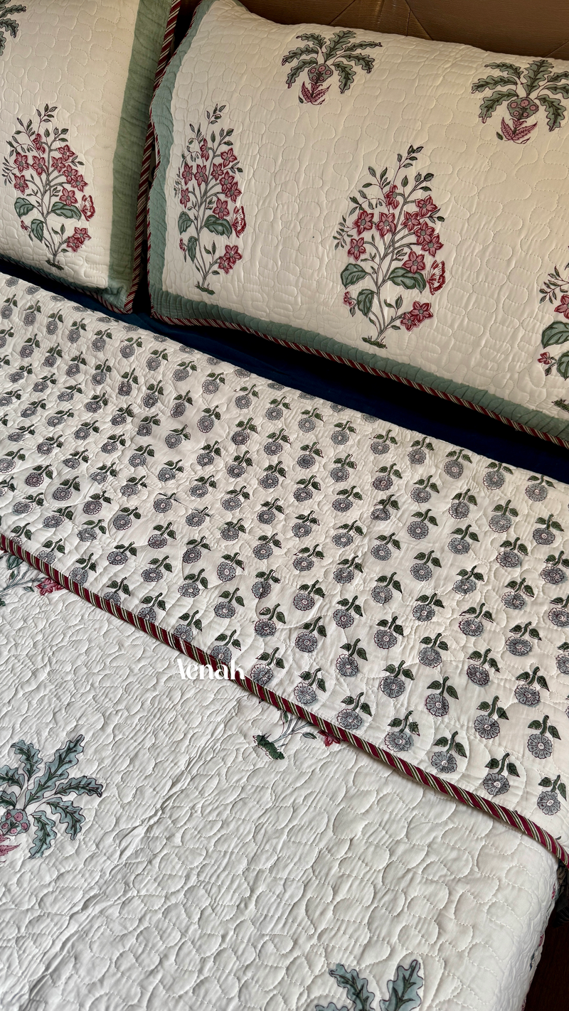 aenak-pink-floral-green-palm-handblock-printed-reversible-quilted-bedcover-set