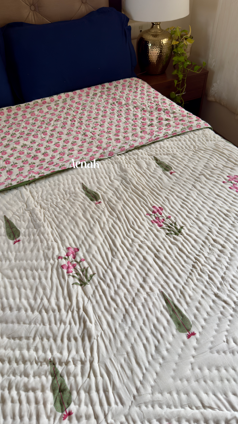 aenak-pink-periwinkle-handblock-bedsheet-quilt-combo-set