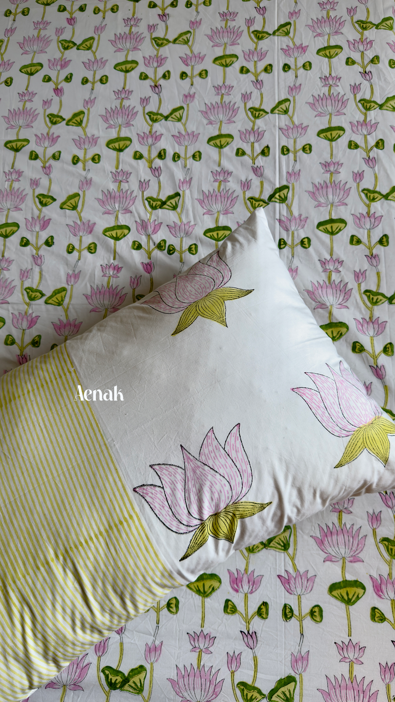 aenak-pichwai-lotus-handblock-printed-premium-cotton-set-bedsheet