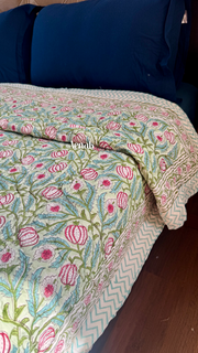 aenak-red-anaar-handblock-bedsheet-quilt-combo-set