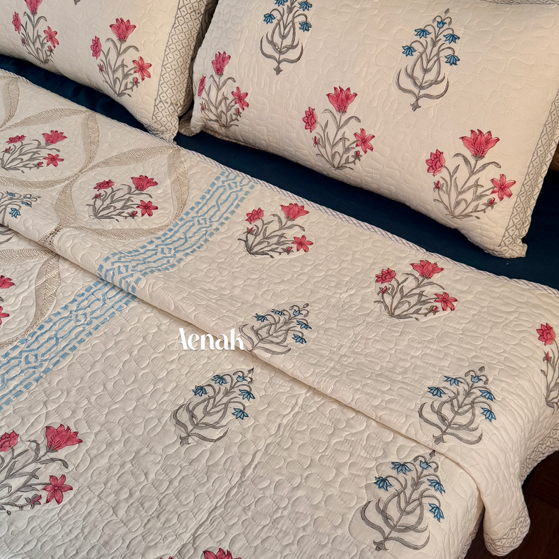 aenak-red-blue-jaal-handblock-bedsheet-comforter-bedcover-combo-set