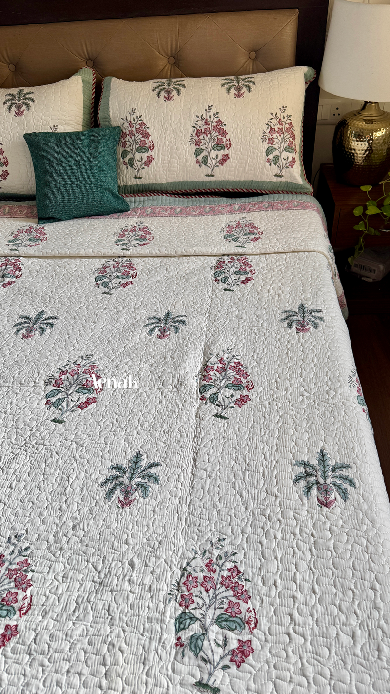 aenak-pink-floral-green-palm-handblock-printed-reversible-quilted-bedcover-set