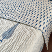 aenak-blue-cypress-bedsheet-quilt-combo-set