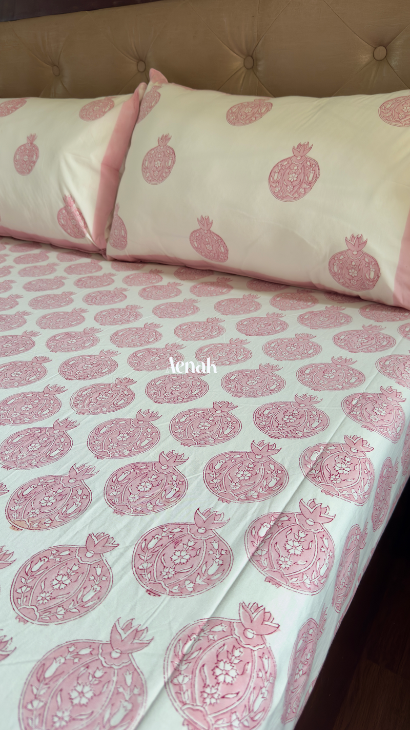 aenak-pink-anaar-handblock-bedsheet-quilt-combo-set