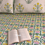 aenak-pink-yellow-lotus-handblock-bedsheet-quilted-bedcover-combo-set