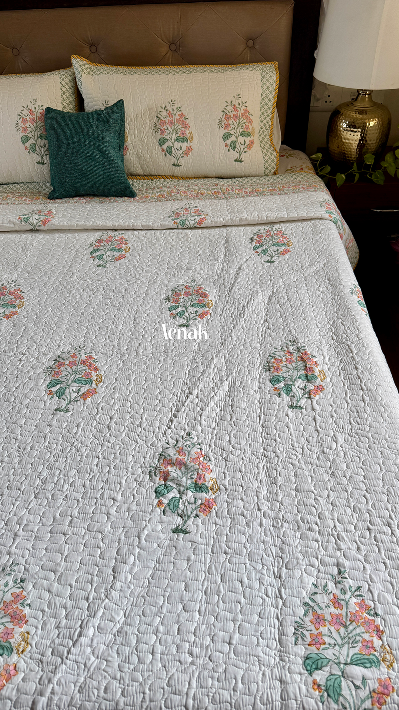 aenak-peach-anokhi-handblock-printed-reversible-quilted-bedcover-set