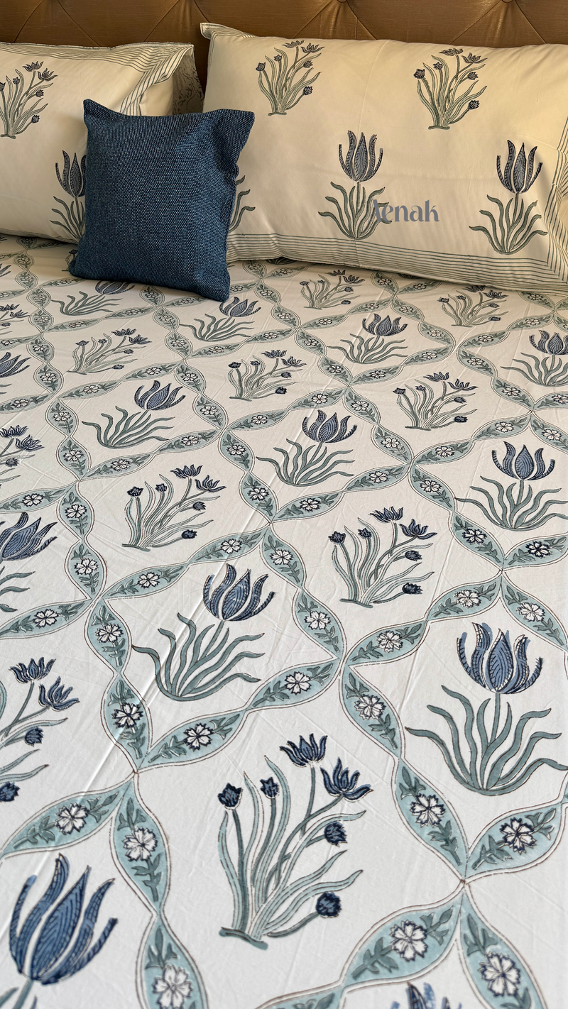 aenak-blue-lotus-handblock-bedsheet-straight-quilted-bedcover-combo-set