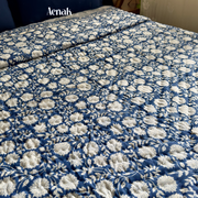 aenak-blue-floral-garden-bedsheet-quilt-combo-set