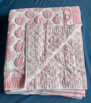 aenak-pink-anaar-handblock-printed-reversible-quilted-bedcover-set