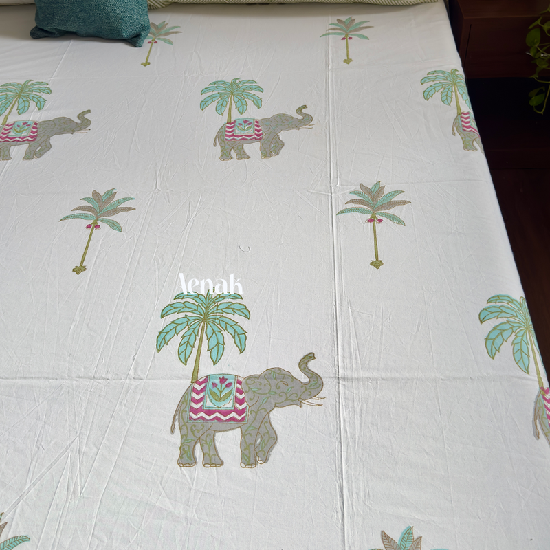 aenak-grey-elephant-handblock-bedsheet-quilt-combo-set