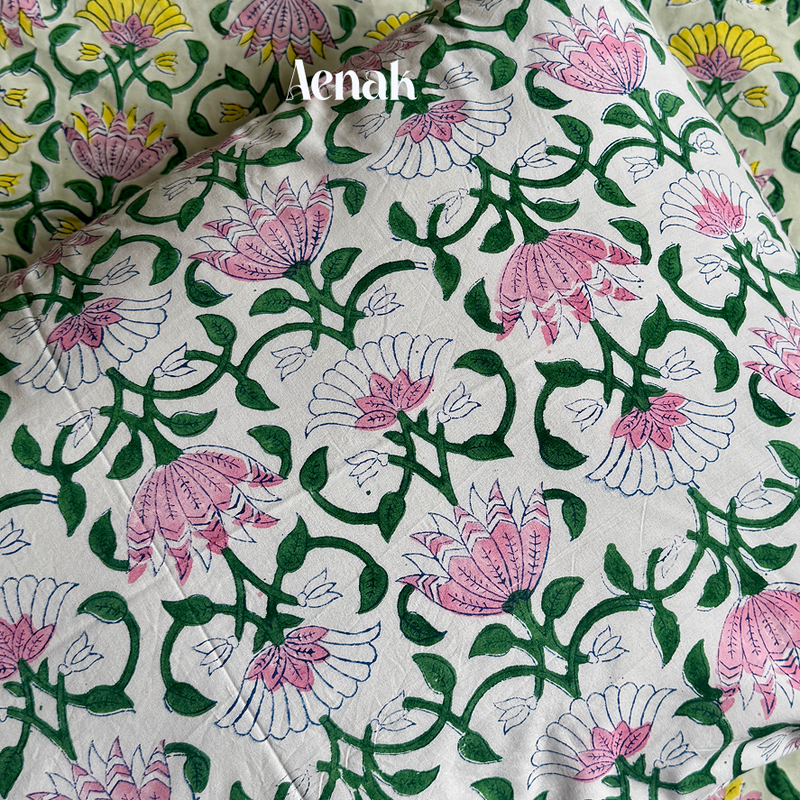 aenak-pink-yellow-lotus-handblock-bedsheet-dohar-combo-set