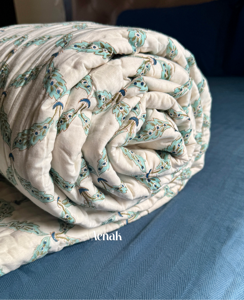 aenak-blue-jaal-handblock-bedsheet-quilt-combo-set