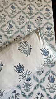 aenak-blue-lotus-handblock-bedsheet-straight-quilted-bedcover-combo-set