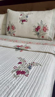aenak-burgundy-anaar-handblock-printed-reversible-straight-quilted-bedcover-set