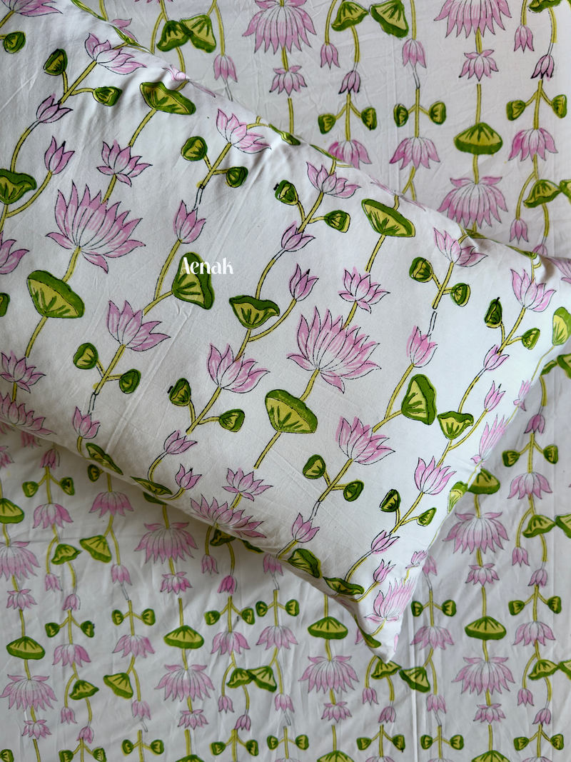aenak-pichwai-lotus-handblock-printed-premium-cotton-set-bedsheet