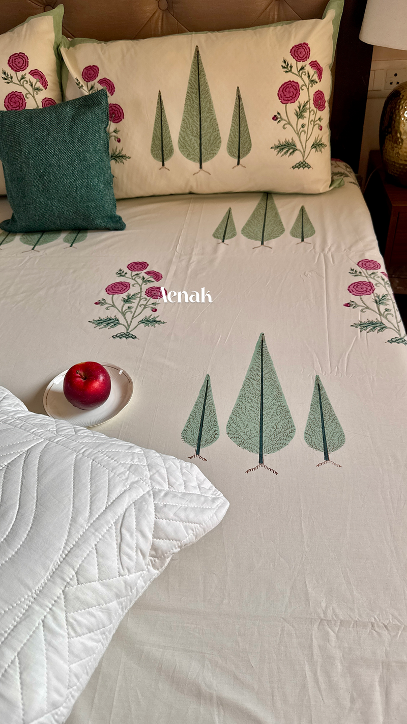 aenak-magenta-floral-garden-handblock-printed-premium-cotton-bedsheet-set-ivory-base