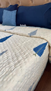 aenak-blue-cypress-bedsheet-quilt-combo-set
