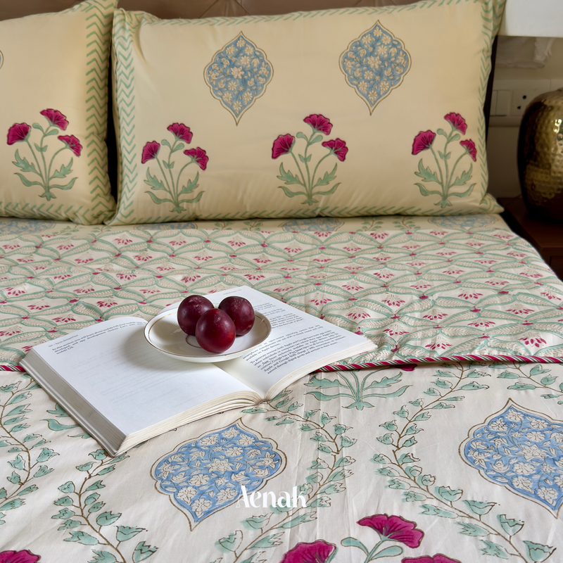 aenak-pink-poppy-handblock-bedsheet-dohar-combo-set-non-white-1