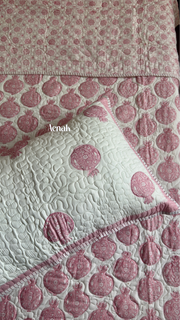 aenak-pink-anaar-handblock-printed-reversible-quilted-bedcover-set