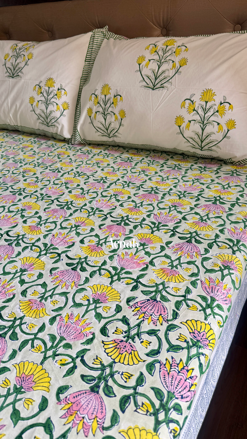aenak-pink-yellow-lotus-handblock-bedsheet-dohar-combo-set
