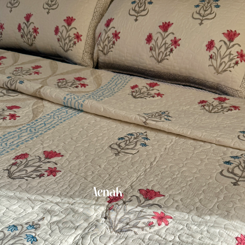 aenak-red-blue-jaal-handblock-printed-reversible-quilted-comforter-bedcover-set