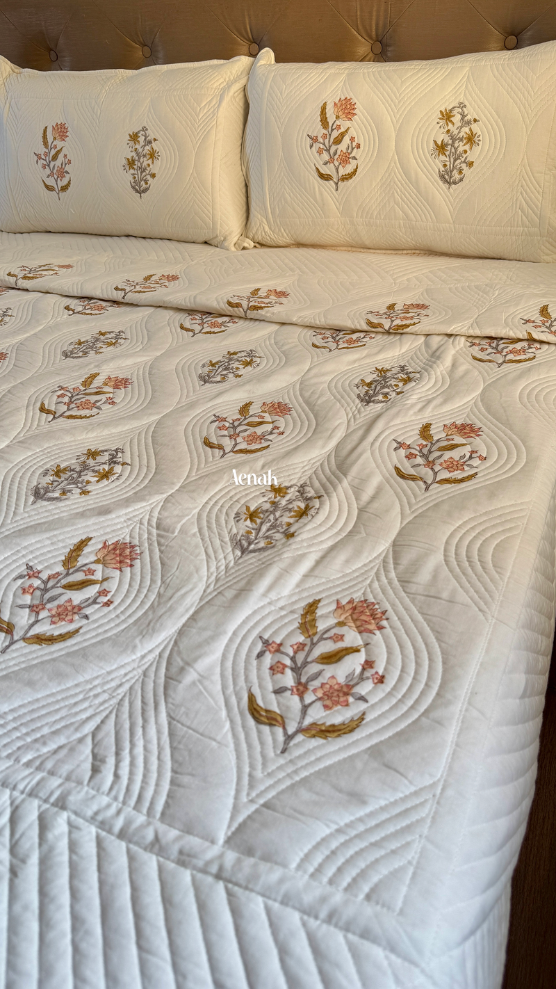 aenak-peach-phool-embossed-handblock-printed-quilted-bedcover-set