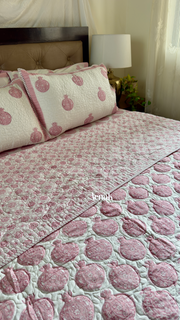 aenak-pink-anaar-handblock-printed-reversible-quilted-bedcover-set