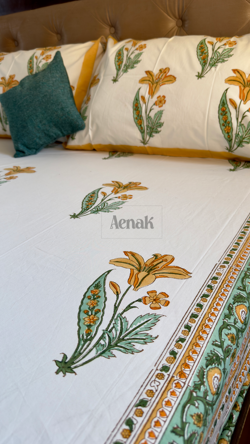 aenak-yellow-lily-handblock-bedsheet-quilted-bedcover-combo-set