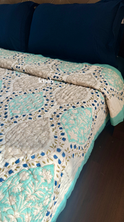 aenak-blue-jaal-handblock-bedsheet-quilt-combo-set