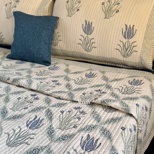 aenak-blue-lotus-handblock-bedsheet-straight-quilted-bedcover-combo-set