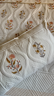 aenak-peach-phool-embossed-handblock-printed-quilted-bedcover-set