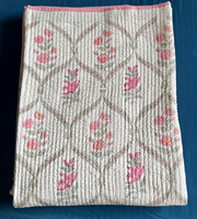 aenak-pink-periwinkle-handblock-printed-reversible-straight-quilted-bedcover-set