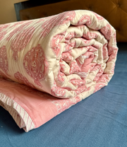 aenak-pink-anaar-handblock-bedsheet-quilt-combo-set