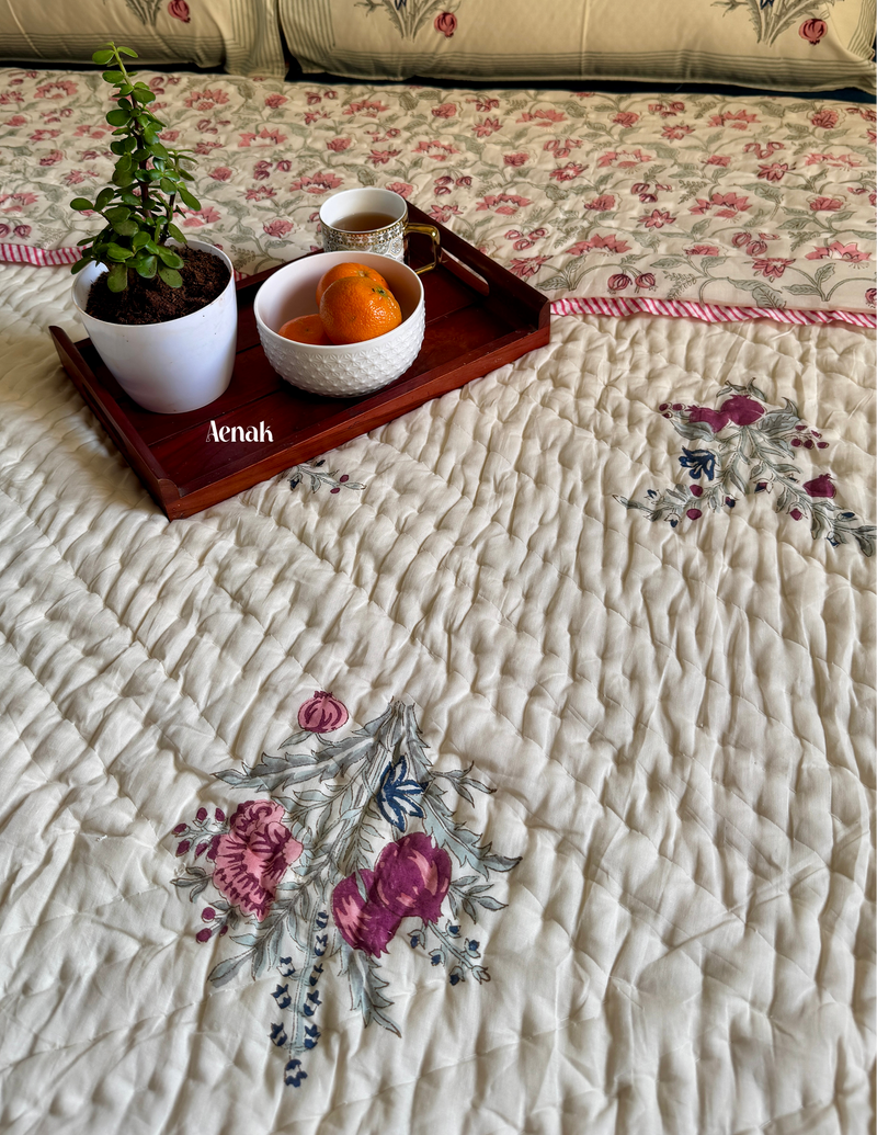 aenak-burgundy-anaar-handblock-printed-reversible-mulmul-cotton-quilt-beige-base