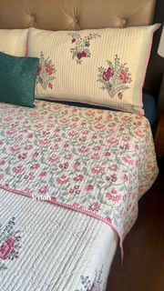 aenak-burgundy-anaar-handblock-printed-reversible-straight-quilted-bedcover-set-beige-base
