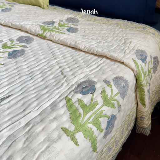 aenak-blue-dahlia-handblock-bedsheet-quilt-combo-set