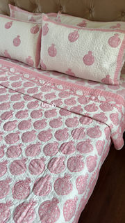 aenak-pink-anaar-handblock-printed-reversible-quilted-bedcover-set