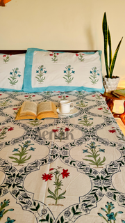 aenak-red-blue-floral-jaal-handblock-bedsheet-quilt-combo-set