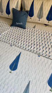 aenak-blue-cypress-handblock-bedsheet-dohar-combo-set