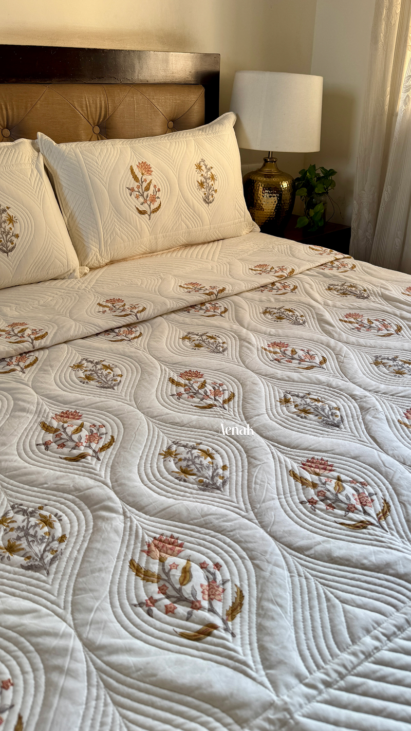 aenak-peach-phool-embossed-handblock-printed-quilted-bedcover-set