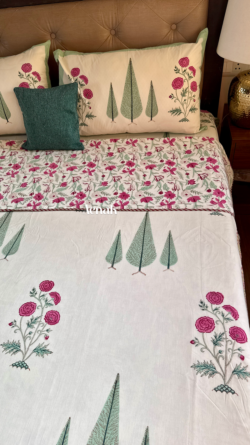 aenak-magenta-floral-garden-handblock-bedsheet-dohar-combo-set-ivory-base