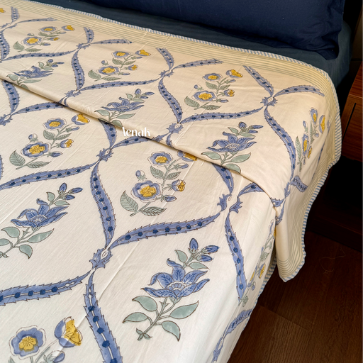 aenak-blue-periwinkle-jaal-handblock-bedsheet-dohar-combo-set-beige-base