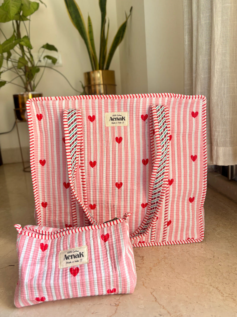 aenak-pink-little-heart-quilted-cotton-travel-bag-vanity-pouch