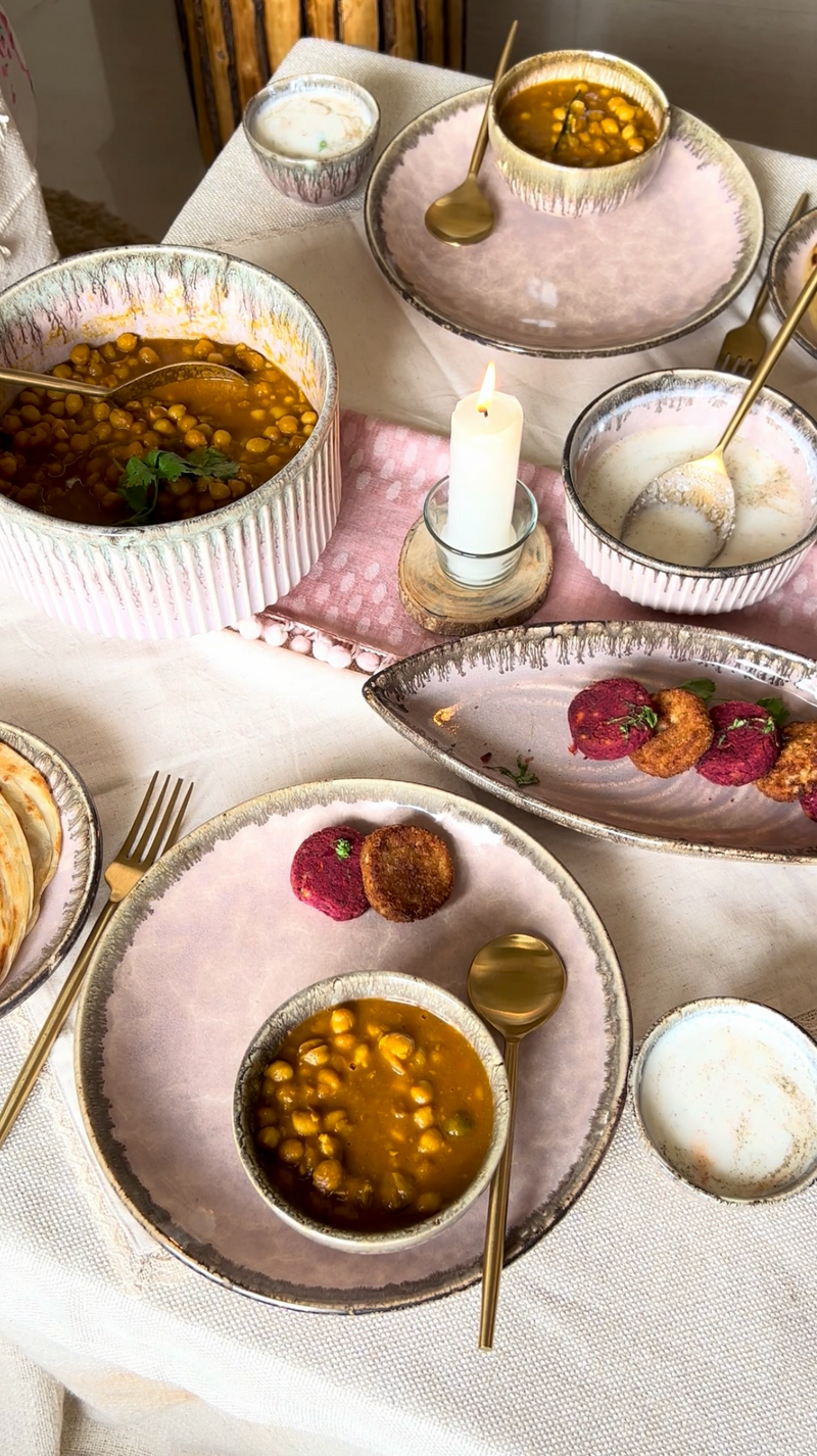 The Roseate Ceramic Dinnerware Set For 4