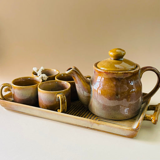 The Moutarde Teapot Collection
