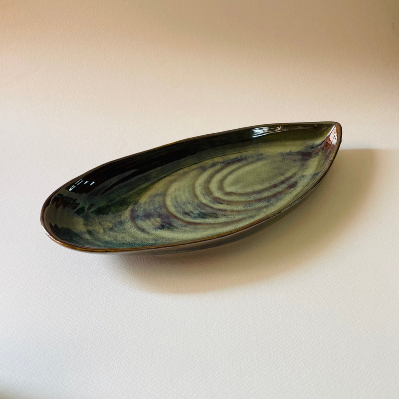 The Olive Green Almond Plat