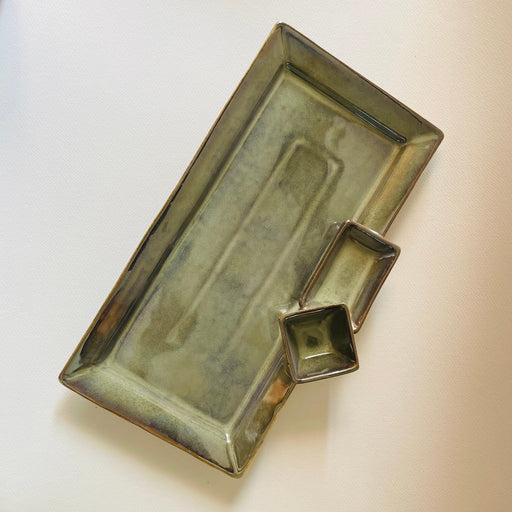 ceramic-kitchen-the-rustic-green-elongated-platter-copy
