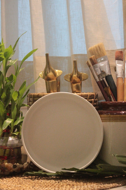ceramic-kitchen-the-matt-white-flat-plate