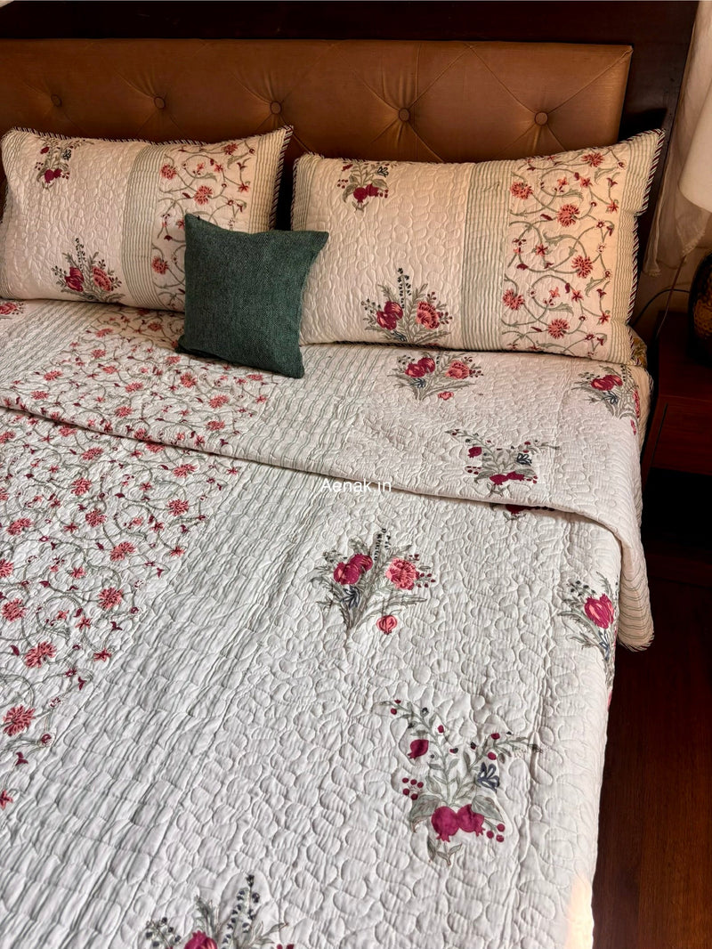 aenak-kashmiri-boota-handblock-reversible-quilted-bedcover-set