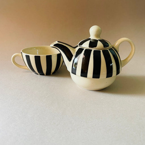 Black White Tee Pot Set